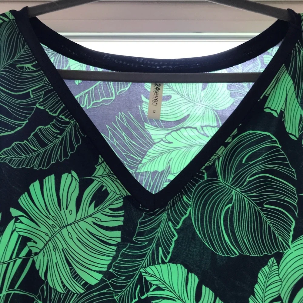 Tropical Green Leaf Print Dress - Picture 3 of 4